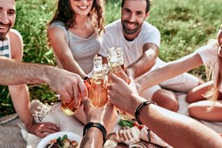 Cash Only: Z hospod do bister. V Česku se pije méně, ale chytřeji - Seznam Zprávy